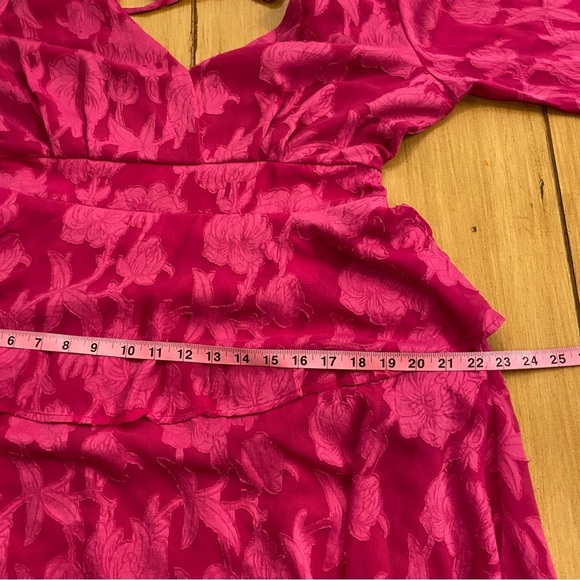 Band of the Free Women’s Pink Short Party Dress Long Sleeve Open Back New Large - Picture 13 of 16